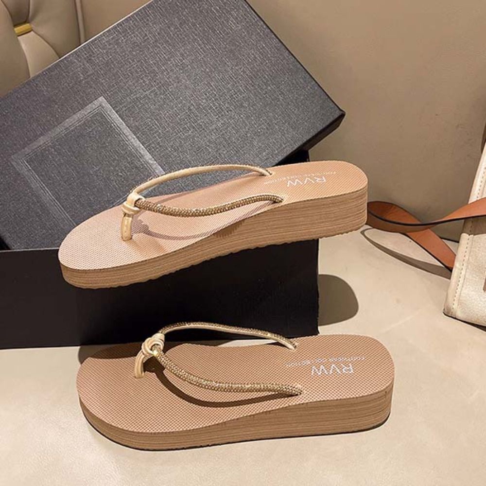 Fashion PVC Crystal Flip Flops - Women'S Fashion Sandals 评论和价格