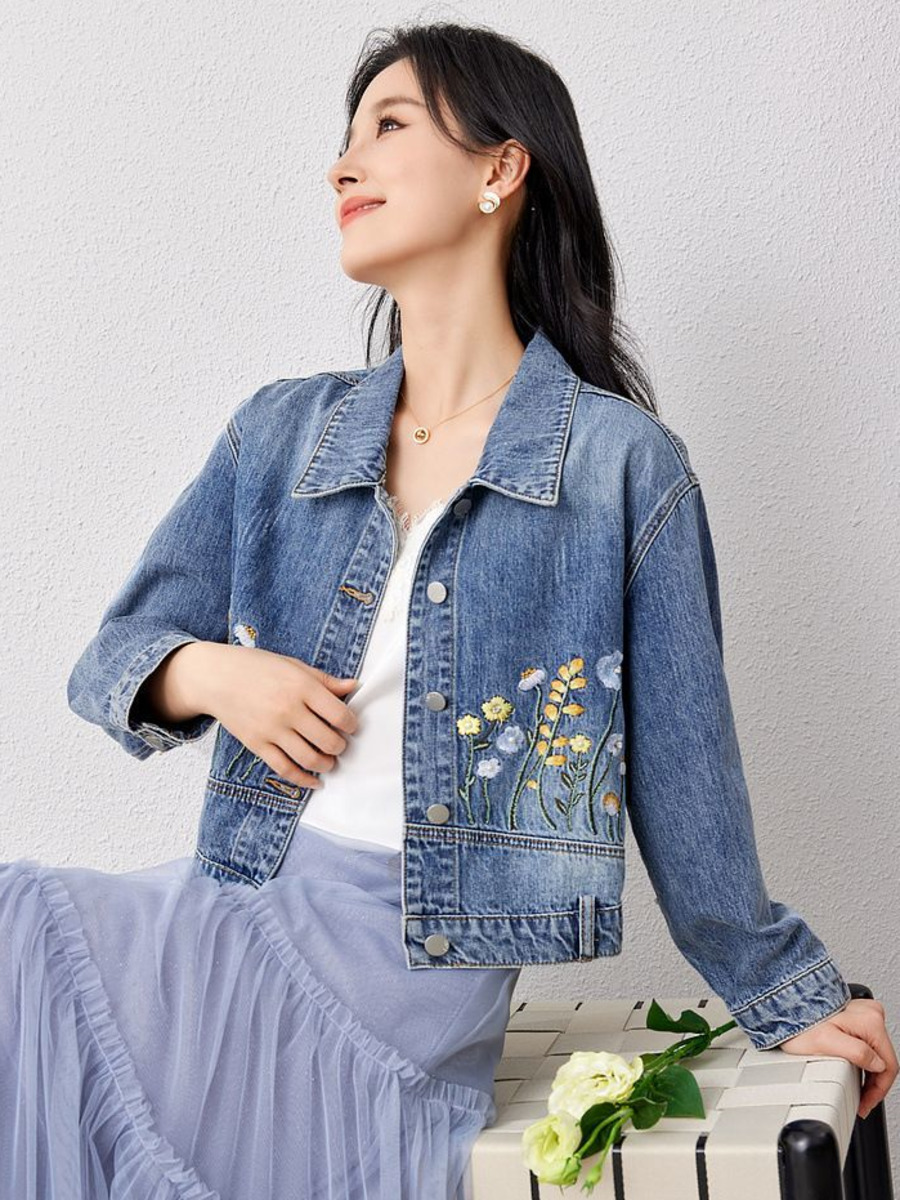 Floral Embroidered Denim Short - Women Fashion Jeans Top 评论和价格