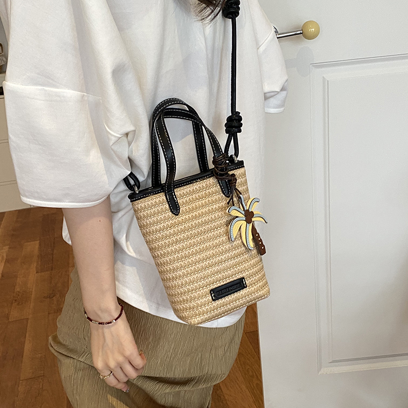 Women Mini Straw Woven Bucket  - Women'S Fashion Trends 2026 Spring Summer 评论和价格