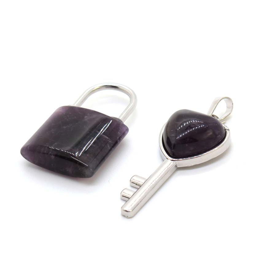 Natural Crystal Couple Lock Ne - Women Fashion Pose 评论和价格